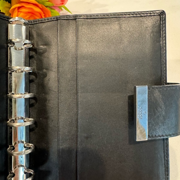 Authentic Gucci agenda passport wallet - Picture 7 of 12